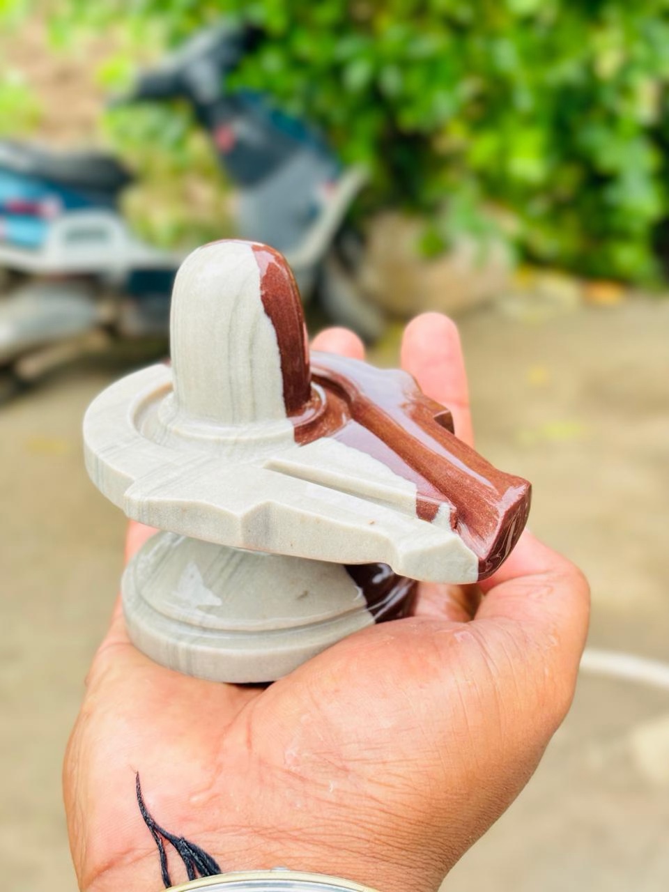 Akhand Ardhanareshwar Shivling with Jaladhari